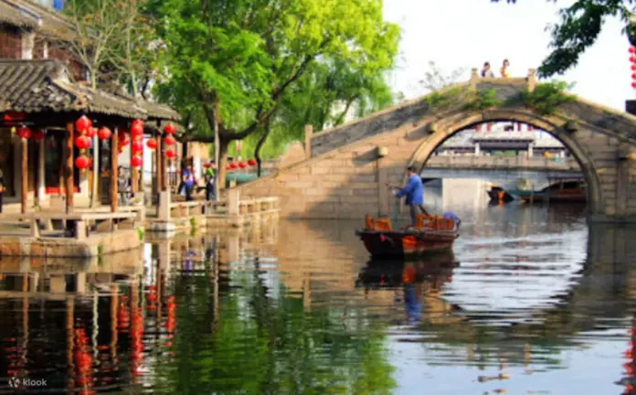 China's No.1 Water Town - Zhouzhuang One Day Tour