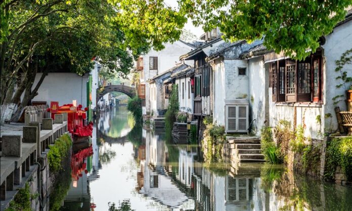Zhouzhuang-Water-Town-1-3 (1)