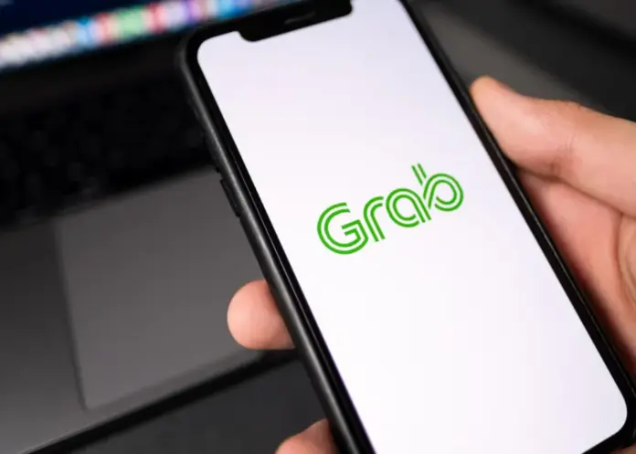 Grab-app-on-phone (1)