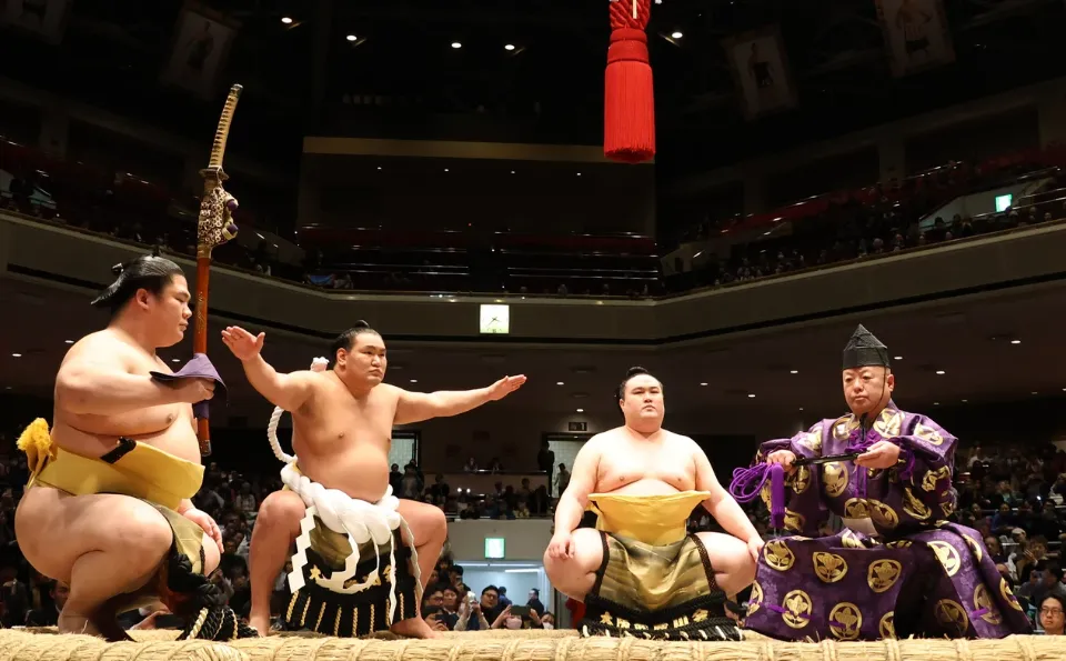 Watch Sumo Wrestling or Join a Morning Training Session (Tokyo, Osaka)3 (1)