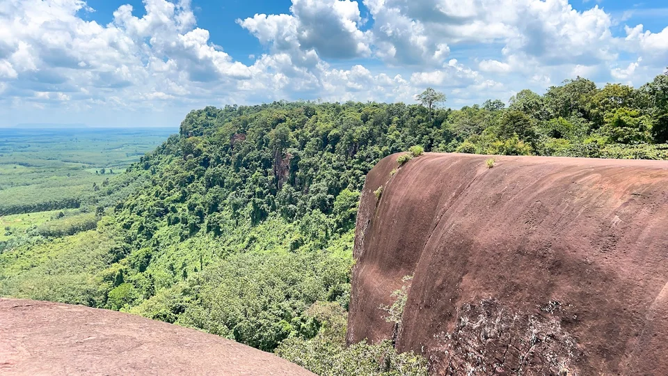Hin Sam Wan – Conquering the Famous “Three Whale Rocks in Bueng Kan336
