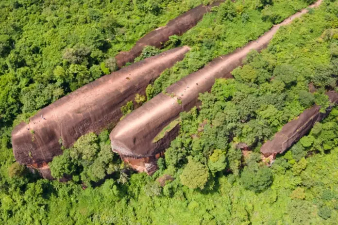 Hin Sam Wan - Conquering the Famous “Three Whale Rocks in Bueng Kan6