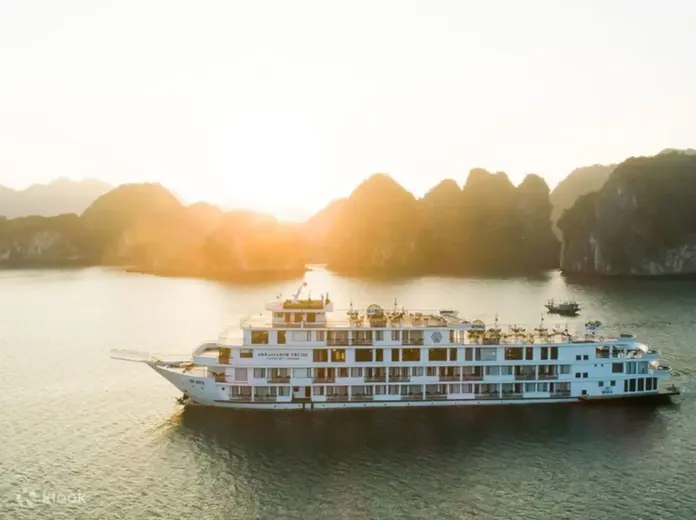 Halong Bay Deluxe Cruise 2 Days 1 Night