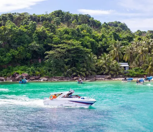 Explore Hon Thom Island: A Paradise of Beaches, Islands & Entertainment in Phu Quoc