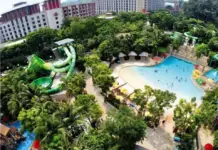 Adventure Cove Waterpark Singapore: The Detailed Review on how to get there, what to do & MORE