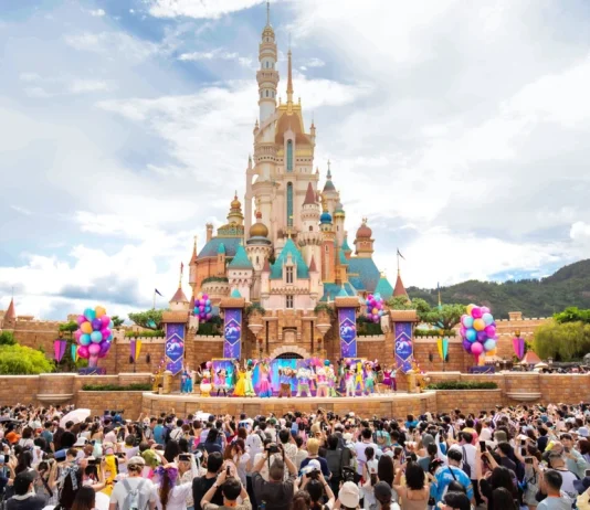 Shanghai Disneyland vs Hong Kong Disneyland: Which One Should you choose?